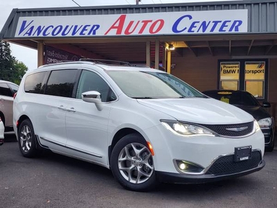 2017 CHRYSLER PACIFICA LIMITED // 3RD ROW SEATS $13,950