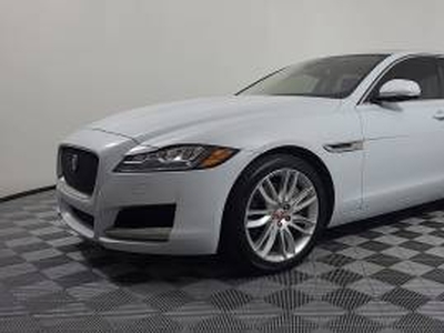 Jaguar XF 3000