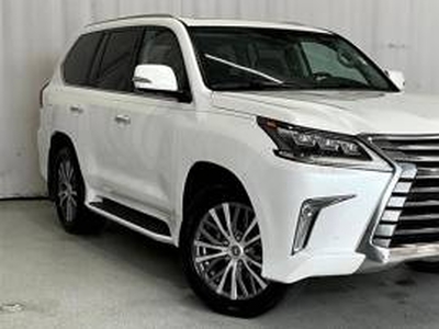 Lexus LX 5700