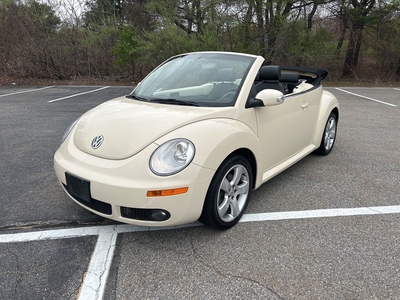 2006 Volkswagen New Beetle Convertible 2.5 2DR Convertible W/Automatic