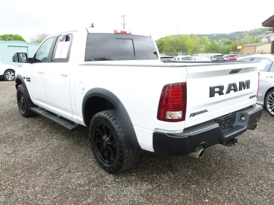 2016 RAM 1500 4WD Rebel Crew Cab in Kerrville, TX