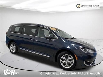 2020 Chrysler Pacifica for Sale in Chicago, Illinois