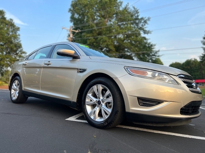 2010 Ford Taurus SEL in Hickory, NC
