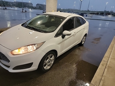2015 Ford Fiesta SE in Columbus, OH