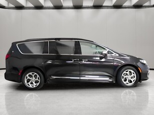 PRE-OWNED 2022 CHRYSLER PACIFICA LIMITED
