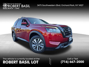 Used 2022 Nissan Pathfinder SL With Navigation & 4WD