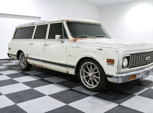FOR SALE: 1972 Chevrolet Suburban $16,999 USD