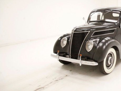1937 Ford 85 Deluxe 5 Window Coupe