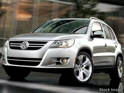 2011 Volkswagen Tiguan for Sale in Chicago, Illinois