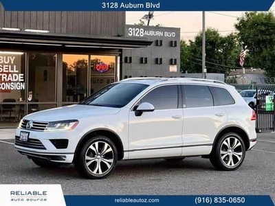 2017 Volkswagen Touareg for Sale in Chicago, Illinois