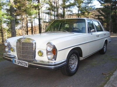 FOR SALE: 1967 Mercedes Benz 250S $31,495 USD
