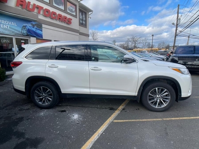 2019 Toyota Highlander XLE in New Britain, CT