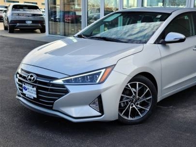 Hyundai Elantra 2.0L Inline-4 Gas