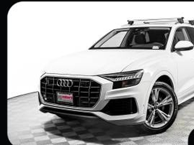 Audi Q8 3000