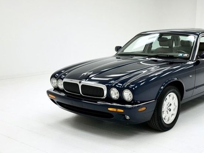FOR SALE: 2000 Jaguar XJ8 $14,000 USD