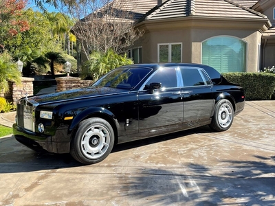 FOR SALE: 2004 Rolls Royce Phantom 22K Orig Miles Pristine $95,000 USD