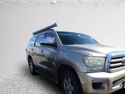 Toyota Sequoia 5.7L V-8 Gas