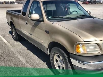 2000 Ford F-150 4DR XLT Extended Cab SB