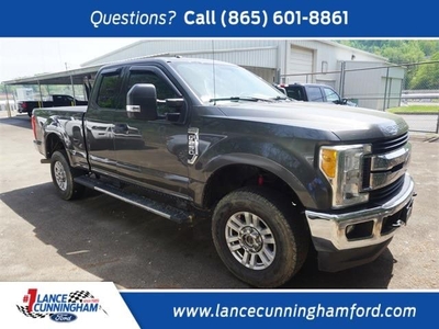 2017 Ford F-250 Super Duty 4X4 XLT 4DR Supercab 6.8 FT. SB Pickup