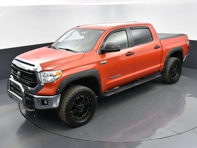 2017 Toyota Tundra 4X4 SR5 4DR Crewmax Cab Pickup SB (5.7L V8 Ffv)