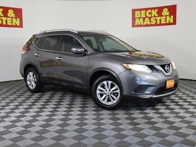 Pre-Owned 2015 Nissan Rogue SV