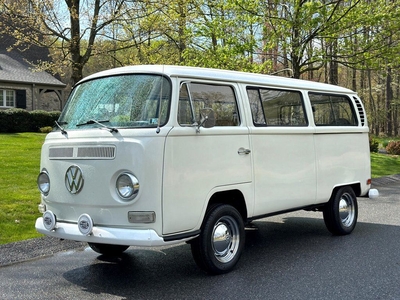 1970 Volkswagen BUS