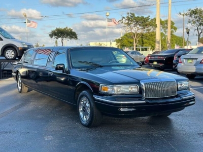 FOR SALE: 1996 Lincoln Town Car $12,895 USD