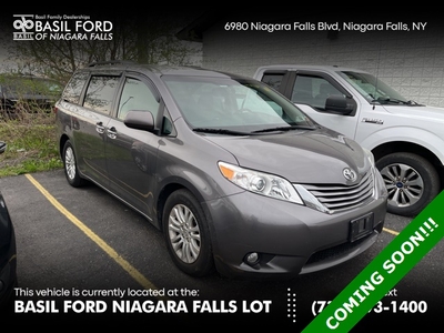 Used 2015 Toyota Sienna XLE With Navigation