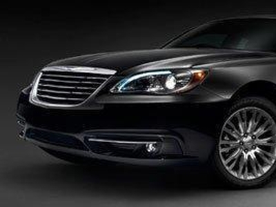 2013 Chrysler 200 for Sale in Co Bluffs, Iowa