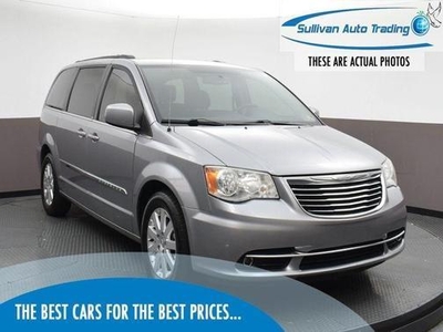 2014 Chrysler Town & Country for Sale in Co Bluffs, Iowa