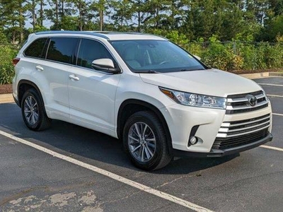 2018 Toyota Highlander for Sale in Co Bluffs, Iowa