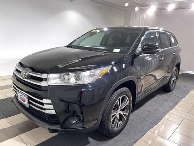 2019 Toyota Highlander for Sale in Co Bluffs, Iowa