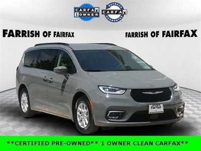 2022 Chrysler Pacifica for Sale in Co Bluffs, Iowa