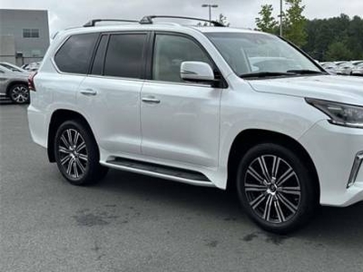 Lexus LX 5.7L V-8 Gas