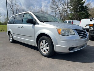 2009 Chrysler Town & Country Touring in Ortonville, MI