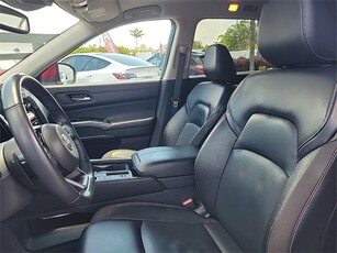 2022 Nissan Pathfinder SL in Fort Lauderdale, FL