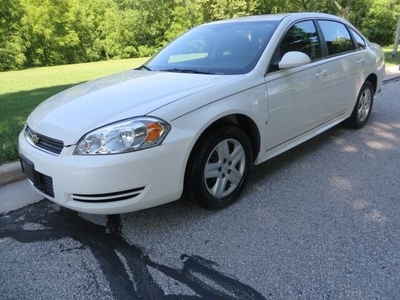 2009 Chevrolet Impala LS 4dr Sedan for sale in Milwaukee, WI
