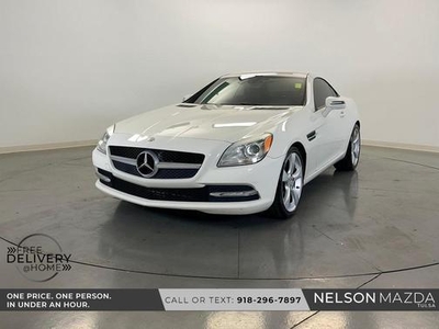 2012 Mercedes-Benz SLK-Class for Sale in Northwoods, Illinois