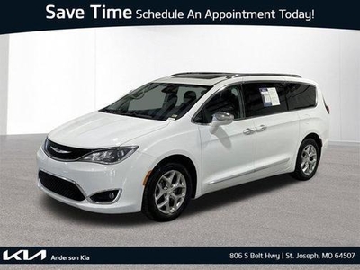 2018 Chrysler Pacifica for Sale in Saint Charles, Illinois