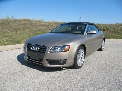 2010 Audi A-5 Cabriolet Premium Plus-Comfort PKG- Navigation