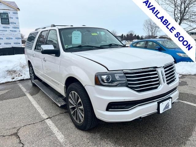 2015 Lincoln Navigator L Base