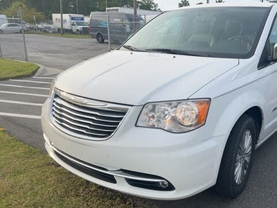 2016 Chrysler Town & Country