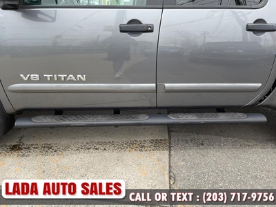 2015 Nissan Titan 4WD Crew Cab SWB SV in Bridgeport, CT
