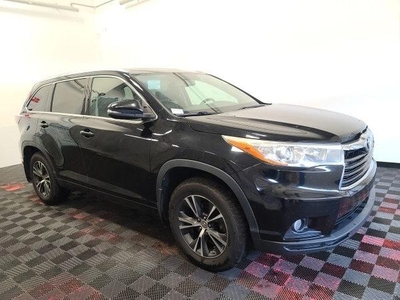 2016 Toyota Highlander for Sale in Chicago, Illinois