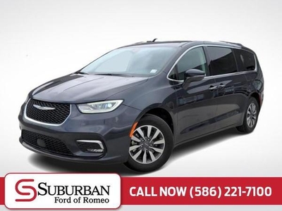 2021 Chrysler Pacifica for Sale in Chicago, Illinois