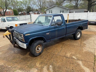 1986 Ford F250 4WD $1,800