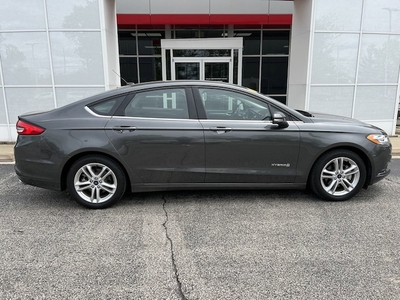 2018 Ford Fusion Hybrid SE in Bloomington, IN