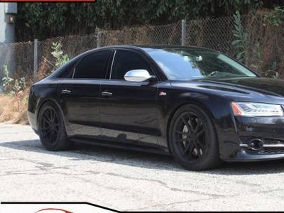 Audi S8 4000