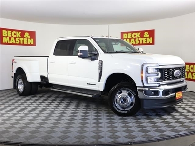 Pre-Owned 2023 Ford F-350SD Lariat
