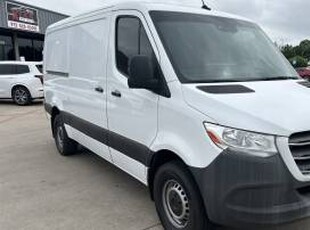 Mercedes-Benz Sprinter Cargo Van 3000